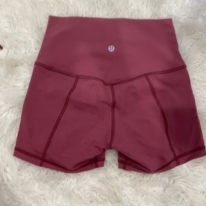 Lululemon Align Shorts in Size 4. Worn a few times